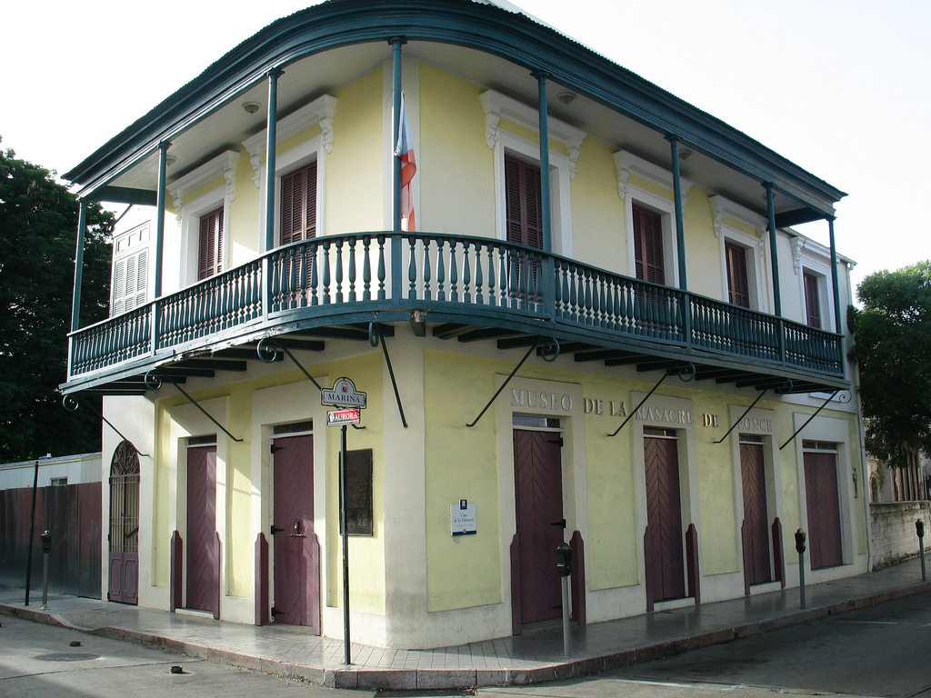 Fachada de la Casa Museo de la Masacre de Ponce, antes de ser afectada por los sismos de 2019 y 2020.