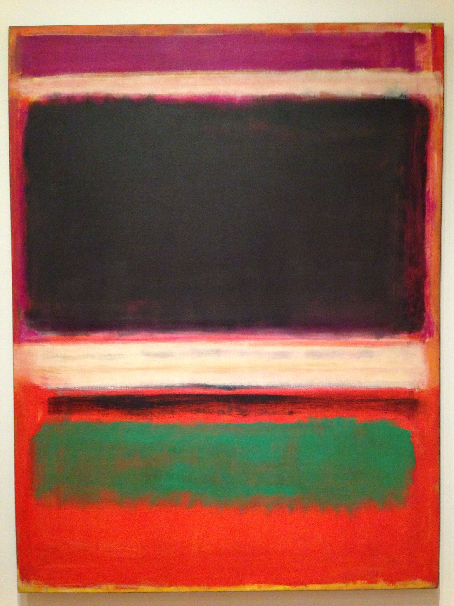 Mark Rothko, No.3/No.13 -Magenta, Black, Green on Orange, (1949)Rothko creía que el color tenía la capacidad de evocar emociones y transmitir sensaciones. Muchos  críticos consideran que sus pinturas carecen de contenido conceptual. Otros, que sus obras son demasiado abstractas y no transmiten. Sin embargo, muchos a su favor, son de opinión de que su Arte va más allá de la representación figurativa y pretende provocar emociones y sensaciones en el espectador. 